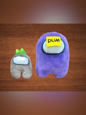 AMONG US TOIKIDO PURPLE PLUSH “DUM”8”. GREY PLUSH 4”